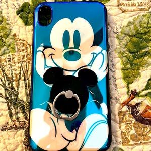Disney soft iPhone XR case w Mickey pop socket